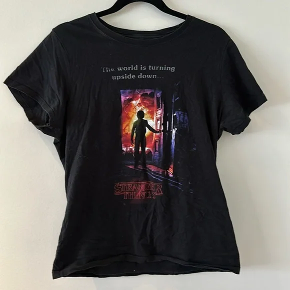 Stranger Things Tee - Picture 1 of 5